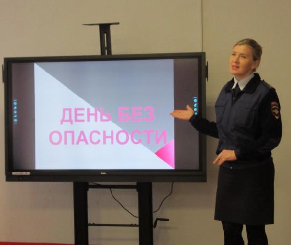 Учеников липецких сельских школ информировали о факторах дорожного риска