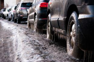 Об опасностях из-за погоды предупредили водителей и пешеходов Новосибирска