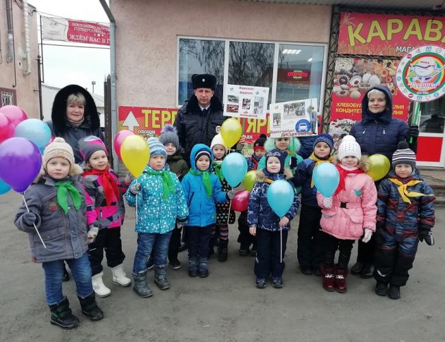 В Ростовской области дошкольники призвали пешеходов отказаться от наушников при переходе проезжей части