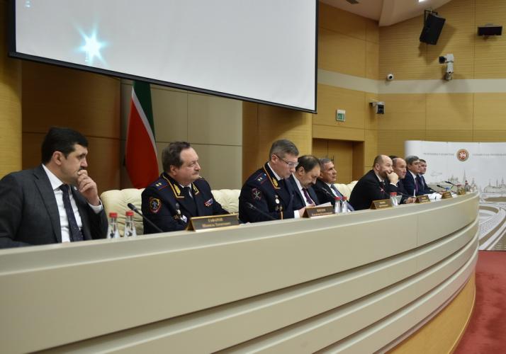 В Казани состоялось совместное заседание Кабинета Министров Татарстана и коллегии МВД по Республике Татарстан по безопасности дорожного движения