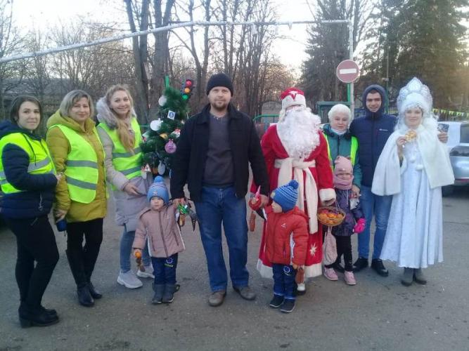 В Ессентуках «Новогодний патруль» заступил на охрану безопасности юных пешеходов