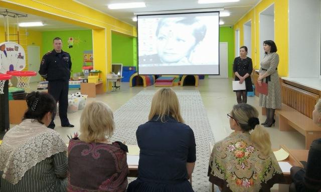 В Югре родительская общественность напомнила водителям о правилах безопасной перевозки детей