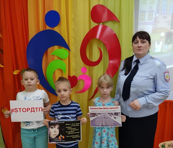В Югре продолжают отдавать дань памяти жертвам дорожно-транспортных происшествий