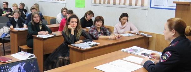 Сотрудники Госавтоинспекции Севастополя подвели итоги работы совместно с руководителями ЮИД