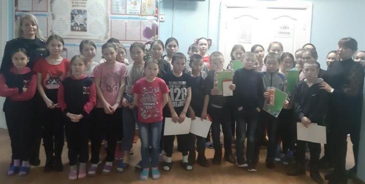 Сотрудники тазовской Госавтоинспекции приняли участие в мероприятии «Добрая Зебра»