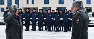 Руководители российской Госавтоинспекции и правительства Республики Татарстан вручили ключи от новых патрульных автомобилей инспекторам ДПС