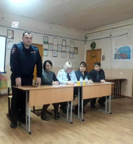 Липецкие автоинспекторы напоминают родителям о факторах детского дорожного риска