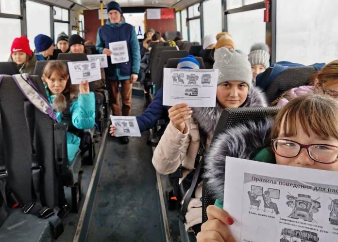 Школьные автобусы в Хакасии стали площадками проведения занятий для сельских учеников