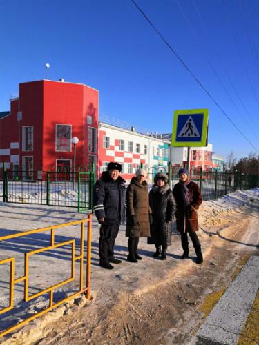 В Бурятии родительские патрули участвуют в проверке улично-дорожной сети около школ и детских садов
