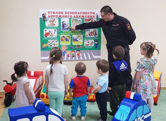 Участковые уполномоченные Пуровского района проводят уроки по безопасности дорожного движения
