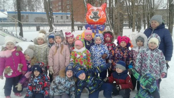 Кировские автоинспекторы организовали для дошкольников образовательный тур по новогодним маршрутам безопасности