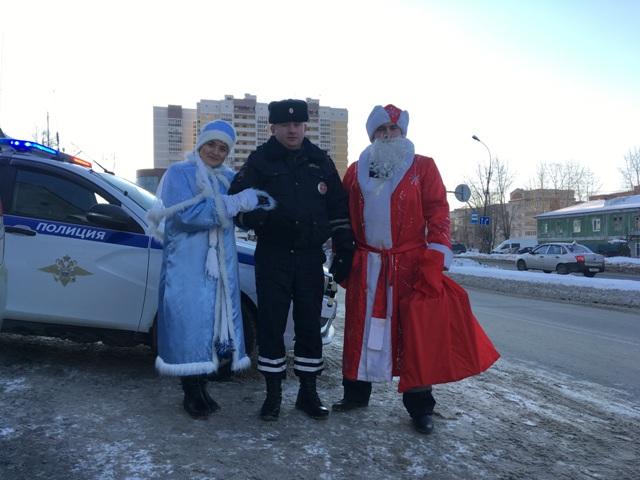 На свердловских дорогах работают новогодние патрули ГИБДД