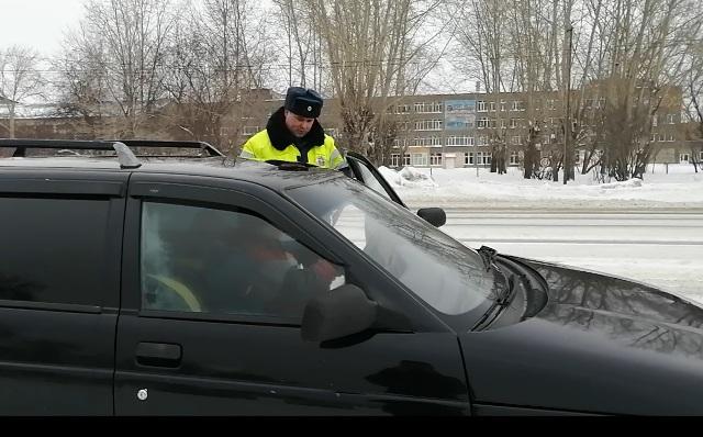 Сотрудники Госавтоинспекции помогли маленькой уралочке вернуть рюкзак, оставленный в автобусе