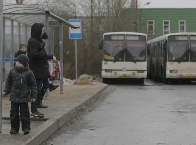О необходимости соблюдать ПДД напомнили псковским водителям в преддверии Рождества