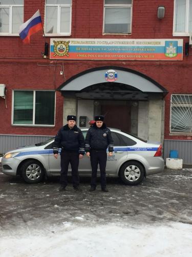 Сотрудников орловской полиции поблагодарил житель северной столицы
