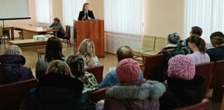 Большелуйские автоинспекторы в рамках акции #безопасностьдетства провели семинар-тренинг по ПДД с патронатными родителями