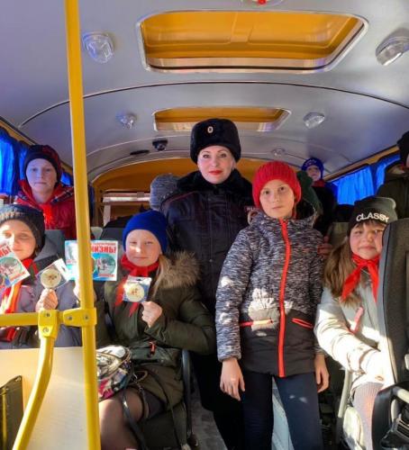 В селе Cоловьевка сотрудники ГИБДД провели мероприятие «Безопасный школьный автобус»