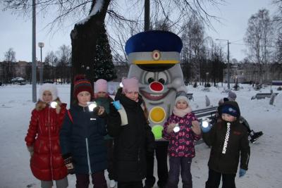 В Йошкар-Оле Светофор Светофорович напомнил детям о правилах дорожного движения
