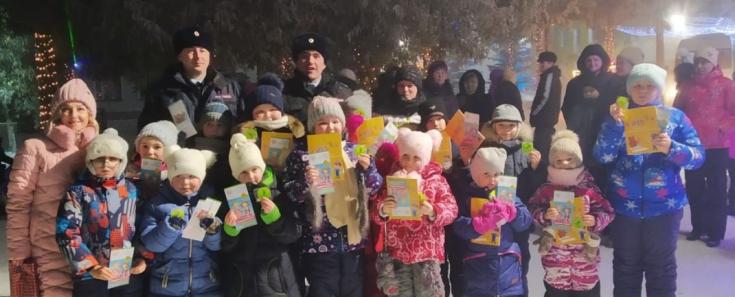 Сотрудники ОГИБДД Рыбно Слободского района еще раз напомнили детям о необходимости соблюдения правил дорожного движения