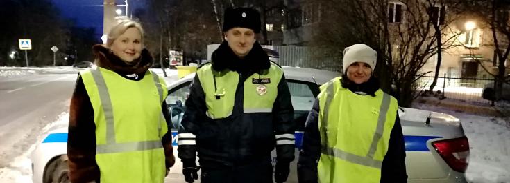 В Иванове полицейские и «Родительский патруль» напомнили водителям о необходимости соблюдения Правил дорожного движения