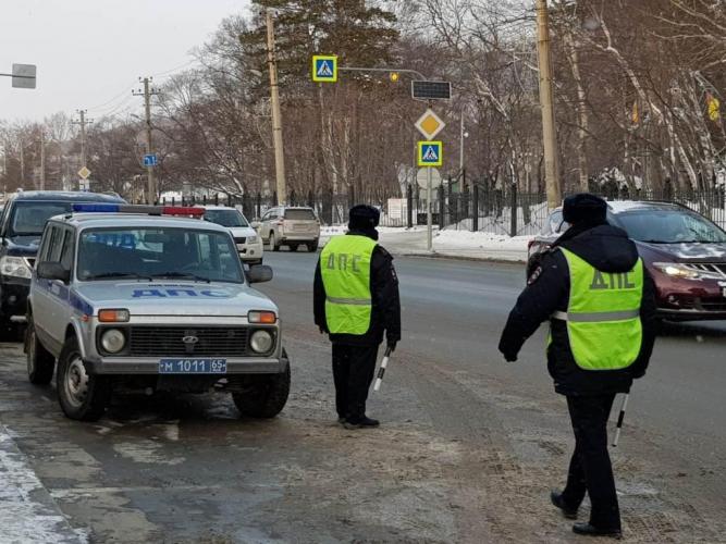В областном центре сотрудники ОГИБДД проводят рейдовые мероприятия