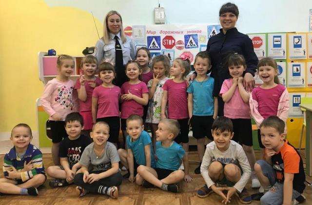 В Енисейске госавтоинспекторы проводят обучающие занятия для дошкольников