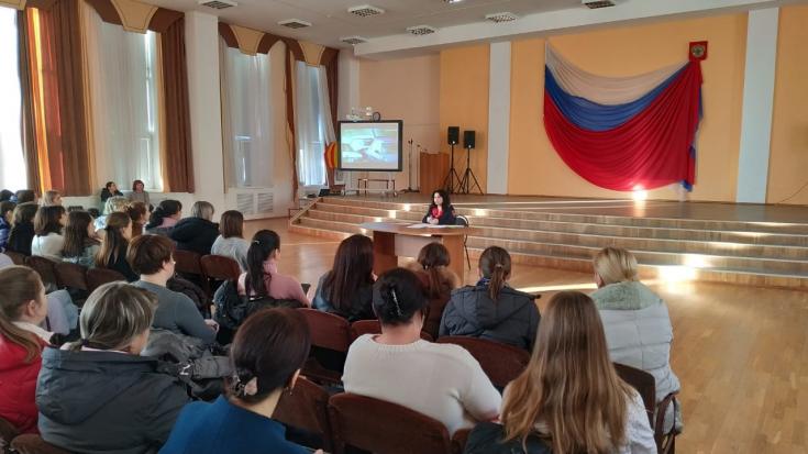 Ростовские Госавтоинспекторы проводят ежегодную акцию «Правилам детей обучаем - жизни и здоровье им сохраняем!»