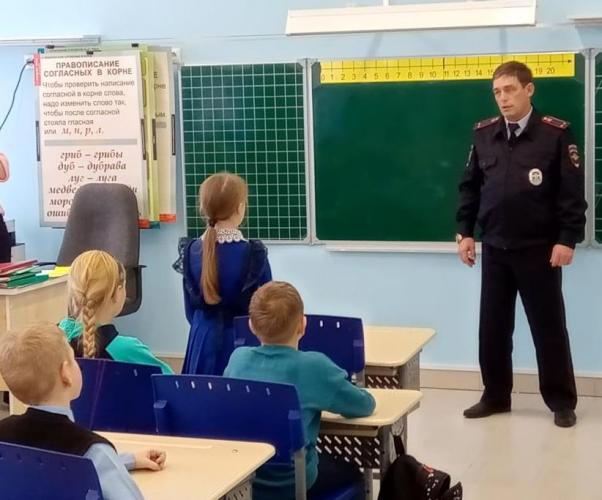 В Арзамасском районе автополицейские провели урок безопасности