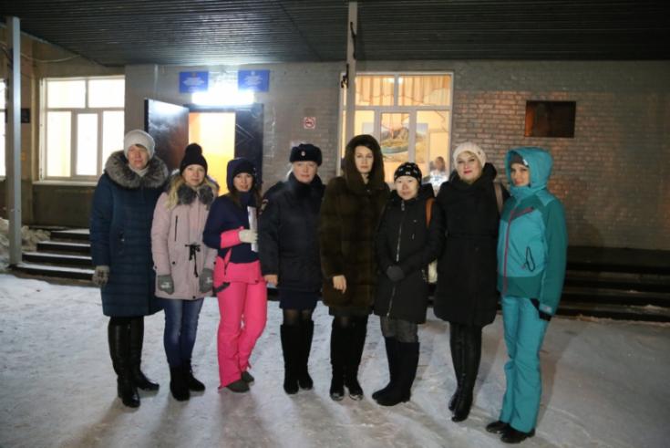В Республике Алтай автоинспекторы и родители провели акцию «Родительский патруль»