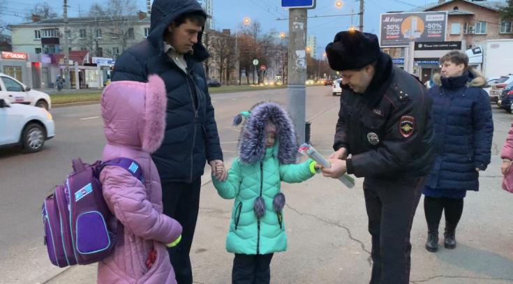 Госавтоинспекцией Кубани усилен контроль за безопасностью юных пассажиров и пешеходов