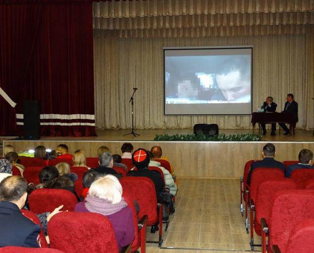 На встречах с жителями муниципалитетов ставропольские главы призывают быть заметными на дорогах