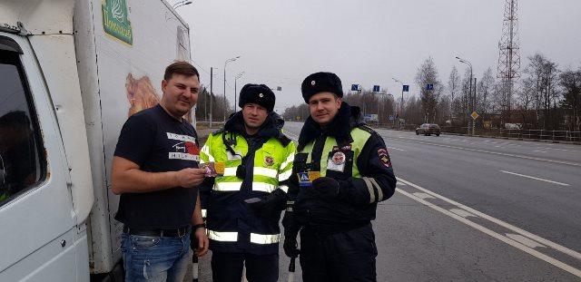 Госавтоинспекторы Смоленской области провели акцию «Водитель, пешеходов тоже ждут дома!