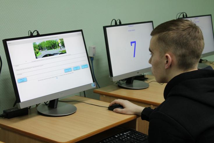 Кадеты «Центра образования № 23» посетили с экскурсией отдел ГИБДД города Вологды