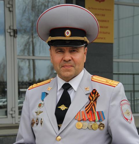 Начальнику ГИБДД Челнов присвоили звание «Заслуженный сотрудник органов внутренних дел по РТ»