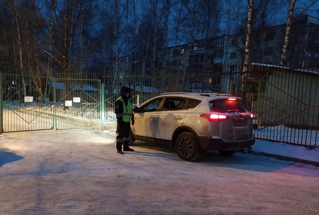 Костромские госавтоинспекторы привлекли к ответственности родителей, нарушивших правила перевозки несовершеннолетних
