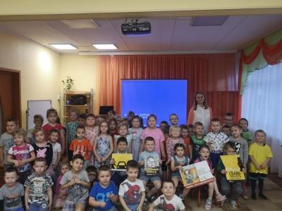 осавтоинспекторы Кольского района напомнили юным жителям о соблюдении Правил дорожного движения