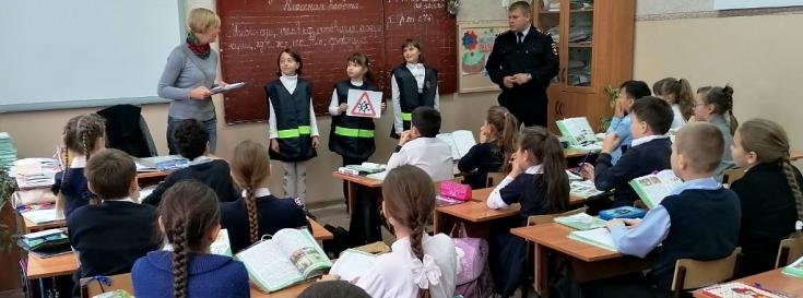 ЮИДовцы Кабардино-Балкарии проводят массовые ликбезы для юных пешеходов