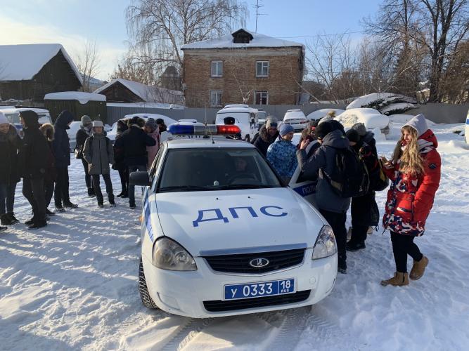 Акция «Студенческий десант» для учащихся школ и ВУЗов прошла в городе Сарапуле