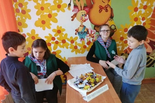 Знатоки правил дорожного движения стали сладкоежками