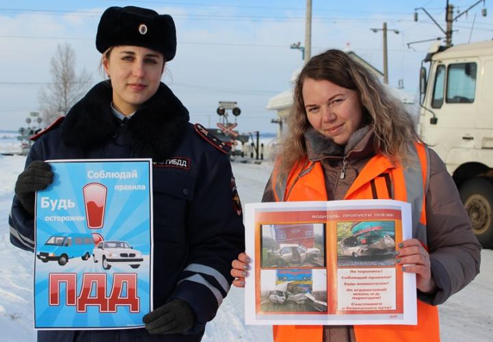 Начальник Курагинской Госавтоинспекции напомнил водителям о правилах безопасности на железнодорожных переездах