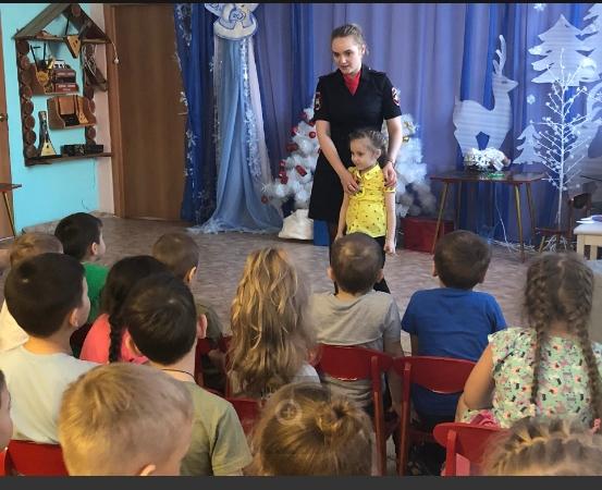 Сотрудники Госавтоинспекции города Копейска продолжают проводить работу, направленную на повышение уровня дорожной грамотности несовершеннолетних