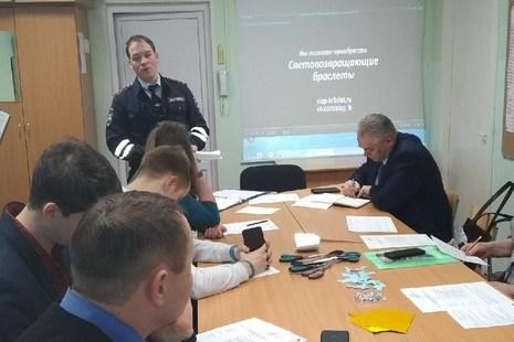 В ДДТ «На реке Сестре» прошел семинар по безопасности дорожного движения