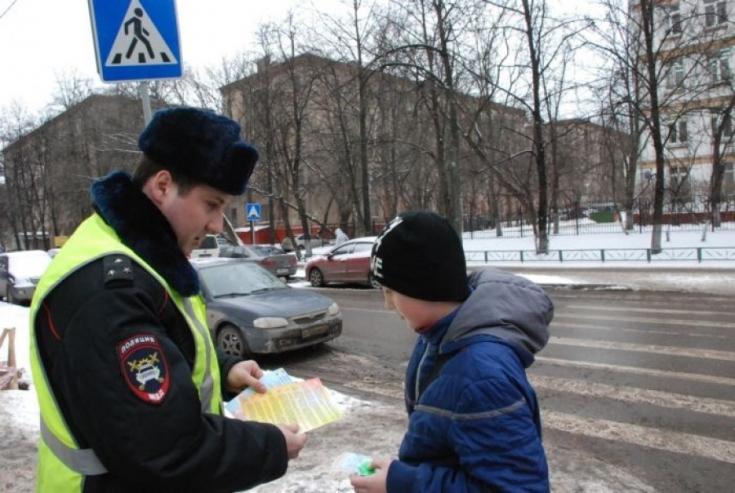Наряды ДПС ежедневно патрулируют вблизи мест массового скопления детей и пешеходных переходов