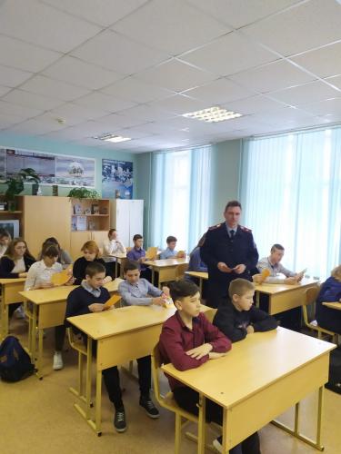 В образовательных организациях Мордовского района прошли занятия по изучению Правил дорожного движения