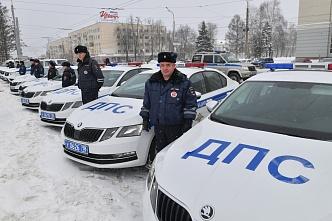 СОТРУДНИКАМ ГИБДД УДМУРТИИ  ВРУЧИЛИ 24 НОВЫХ ПАТРУЛЬНЫХ АВТОМОБИЛЯ