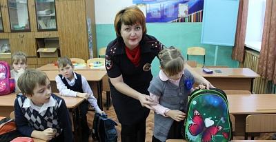 В НОВОСИБИРСКОЙ ОБЛАСТИ АВТОИНСПЕКТОРЫ СОВМЕСТНО С ЮИДОВЦАМИ ПРОВЕЛИ УРОКИ ДЛЯ ШКОЛЬНИКОВ «МОЯ БЕЗОПАСНАЯ ДОРОГА»