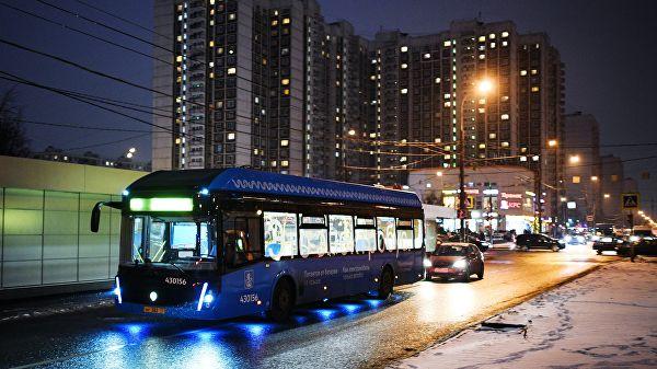 ГИБДД аннулировала штрафы за подсветку электробусов в Москве
