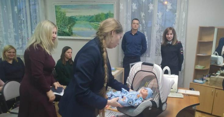 В Брянской области запущена система обучения родителей обеспечению безопасности детей-пассажиров при перевозке в транспортных средствах