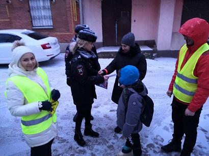 В Смоленске сотрудники ГИБДД провели акцию «Родительский патруль»