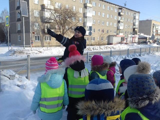 Познавательные экскурсии для дошкольников проводят сотрудники ГИБДД Свердловской области